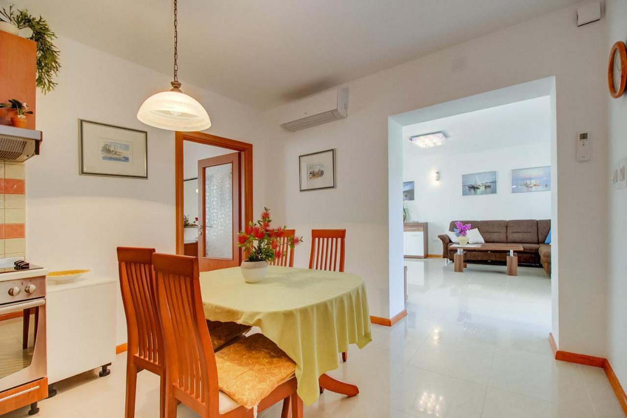Apartman Mirjana 1 Mali Lošinj Eksteriør bilde